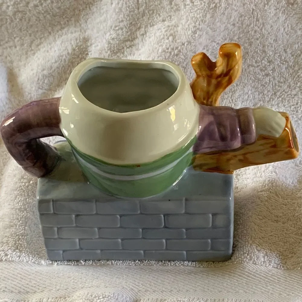 Ceramic Humpty Dumpty Teapot